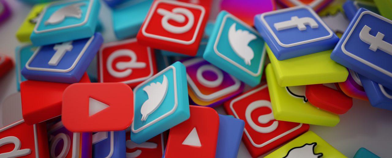 https://swiftfp.com/wp-content/uploads/2022/08/pile-3d-popular-social-media-logos-1280x515.jpg