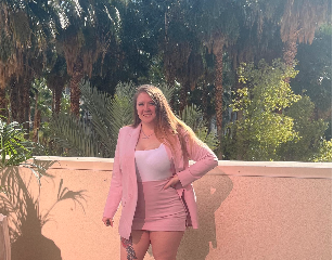 Business woman wearing pink in Las Vegas